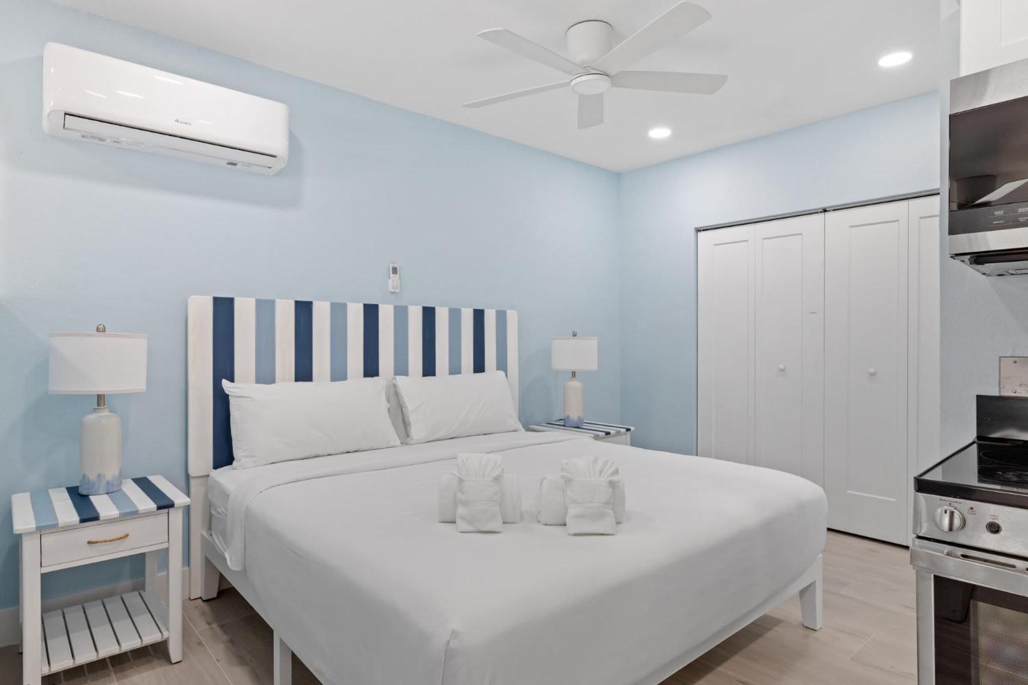 Captain Ed'S - Charming Studio At Palmview Of Sanibel With Bikes Exterior photo