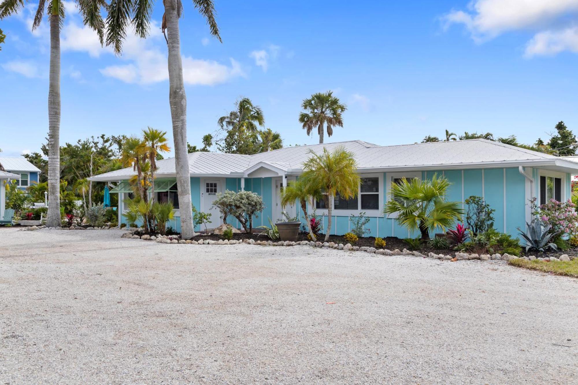 Captain Ed'S - Charming Studio At Palmview Of Sanibel With Bikes Exterior photo