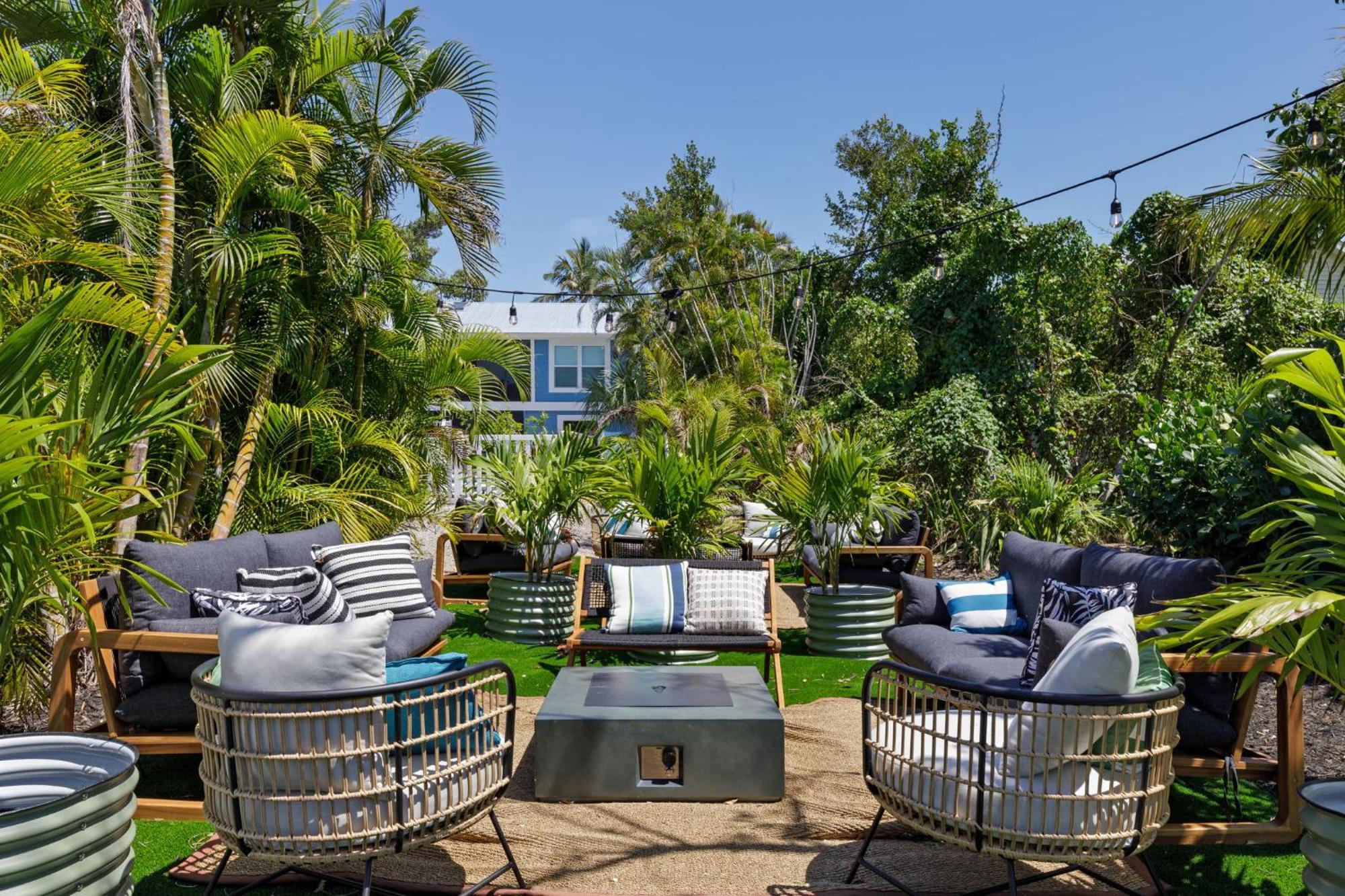 Captain Ed'S - Charming Studio At Palmview Of Sanibel With Bikes Exterior photo