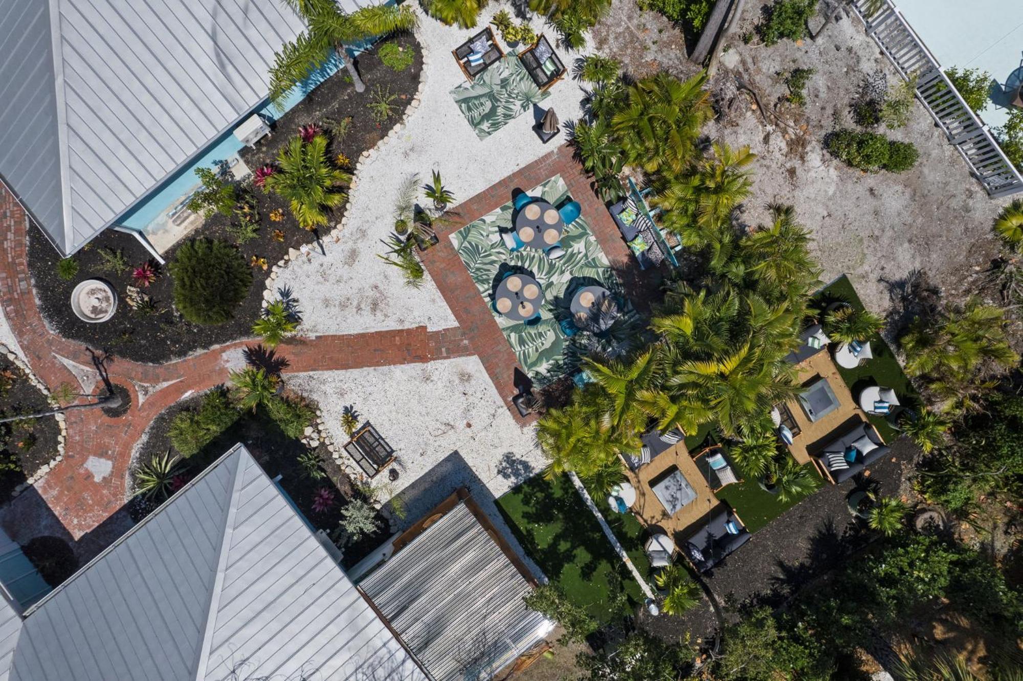 Captain Ed'S - Charming Studio At Palmview Of Sanibel With Bikes Exterior photo