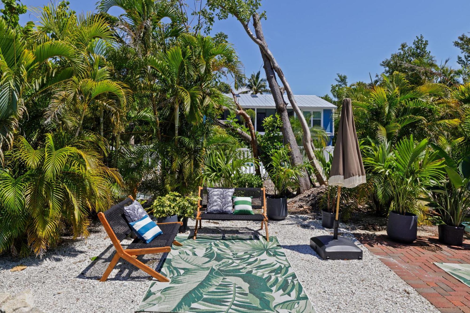 Captain Ed'S - Charming Studio At Palmview Of Sanibel With Bikes Exterior photo
